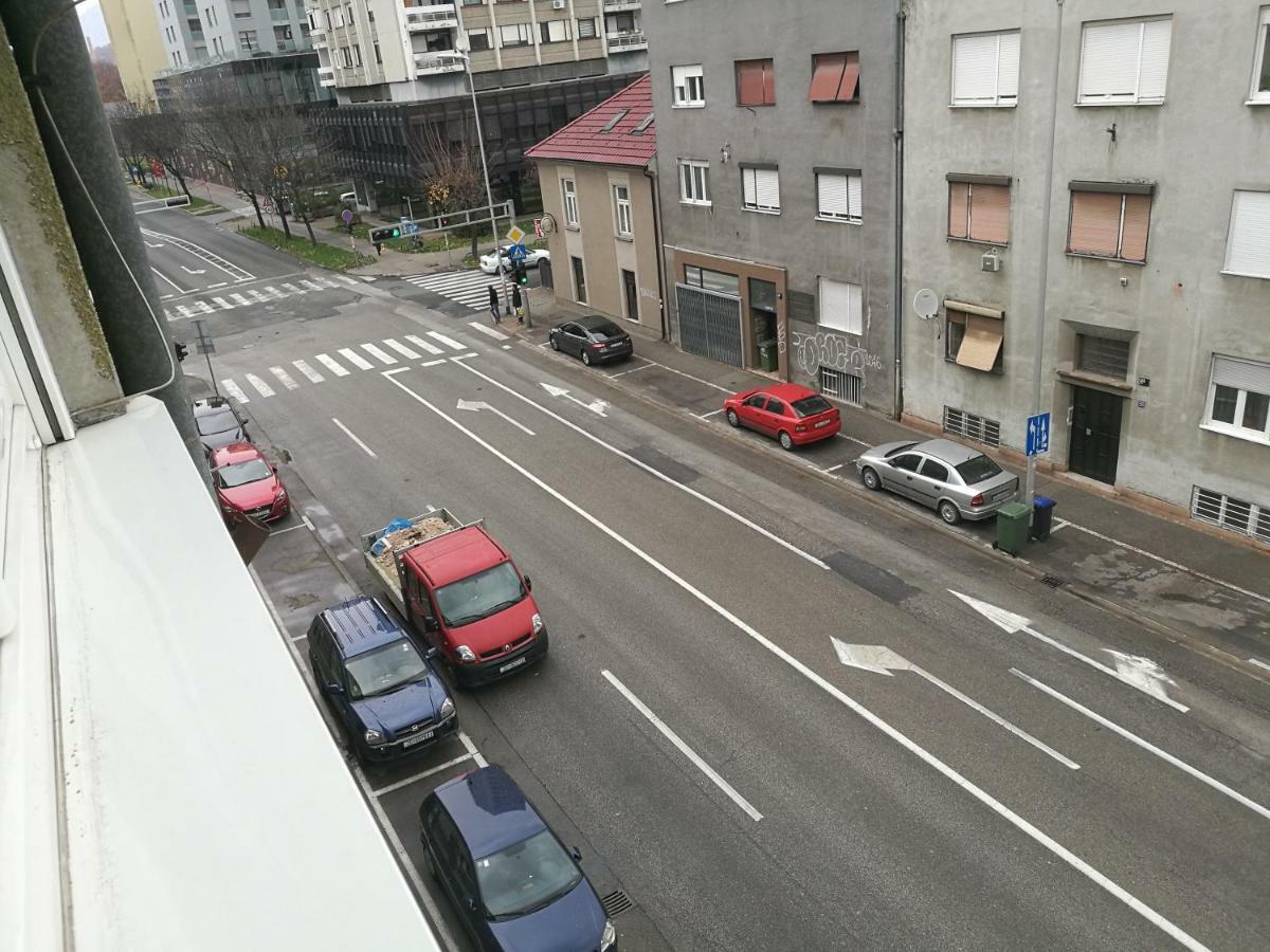 Apartment K&A- Near Dom Sportova Zagreb Bagian luar foto